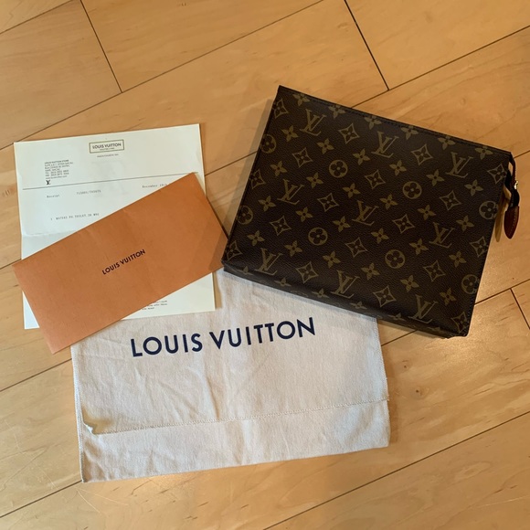 Louis Vuitton Handbags - Louis Vuitton Toiletry 26 Pouch 26 + dustbag recpt